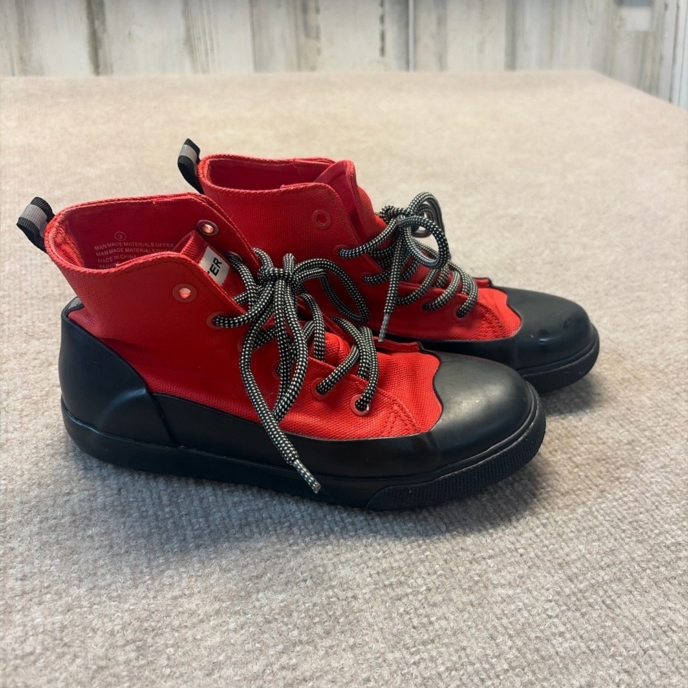 Hunter Red Waterproof Lace Up Boots Youth Size 3